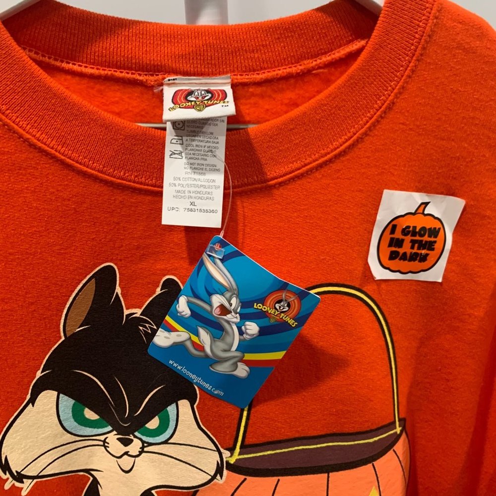 Vintage Looney Tunes Penelope Cat Orange Halloween Glow The Dark Sweater XL NWT - Picture 4 of 9